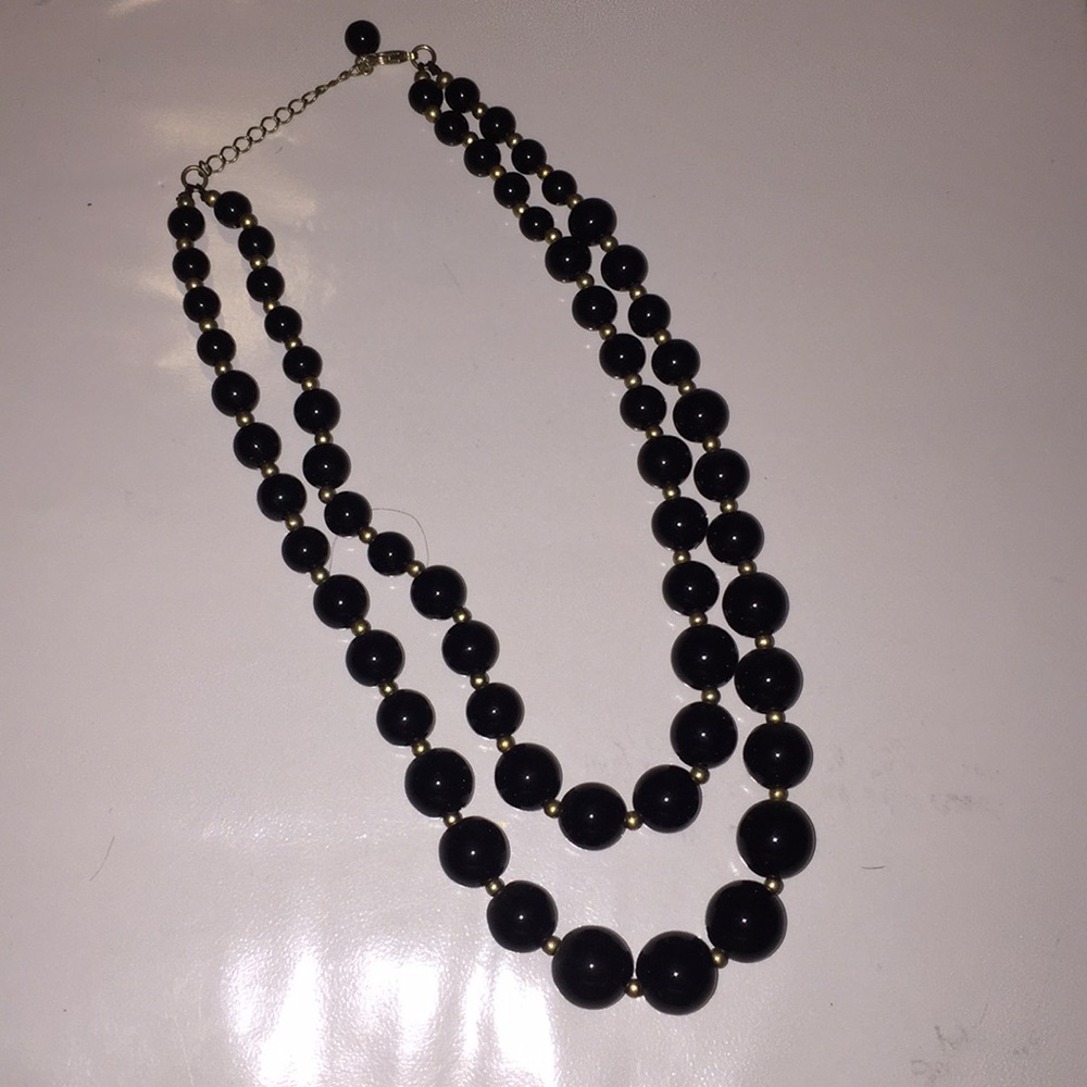 Black 🖤 Beaded Necklace, w/ Gold studded detail.